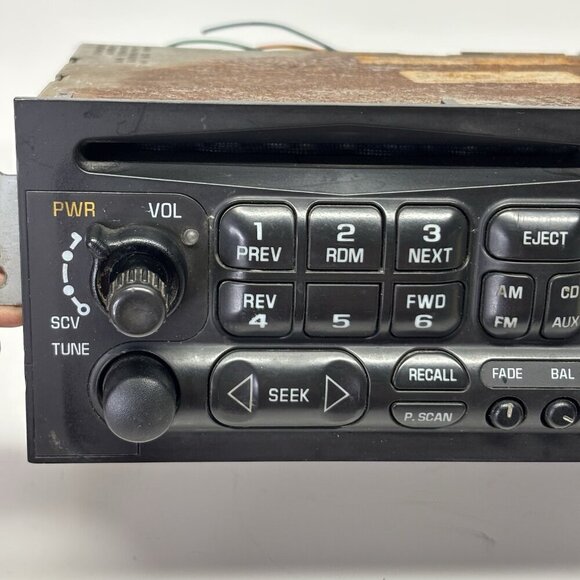 98-02 Chevy Suburban LS Z-71 1500 Series AM/FM CD Radio OEM Delco Electronics - Picture 2 of 15